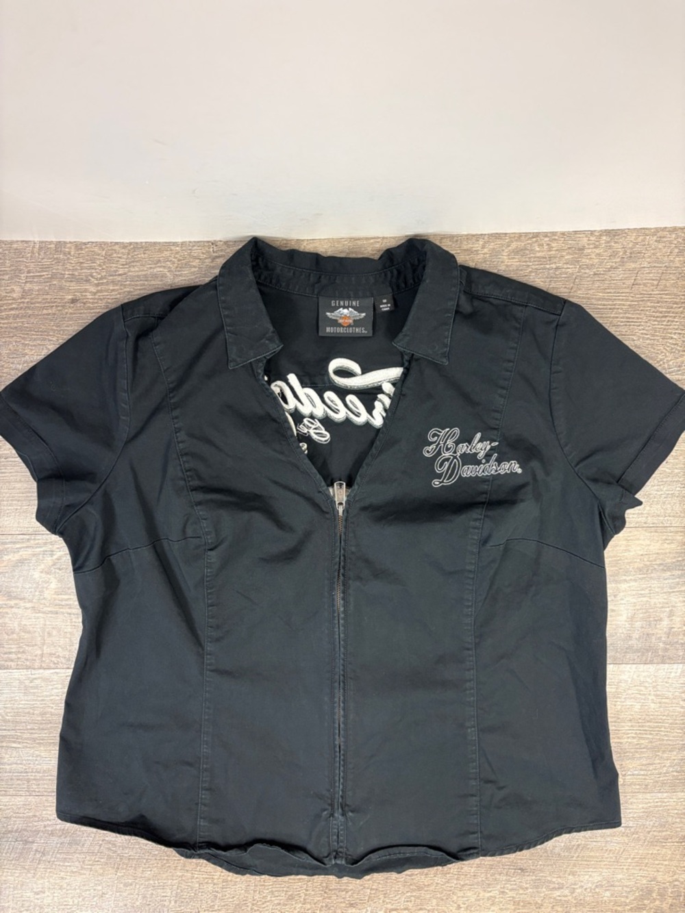 Harley-Davidson Short Sleeve Zip-Up Shirt | Black Moto Graphic | Women’s 1W Plus